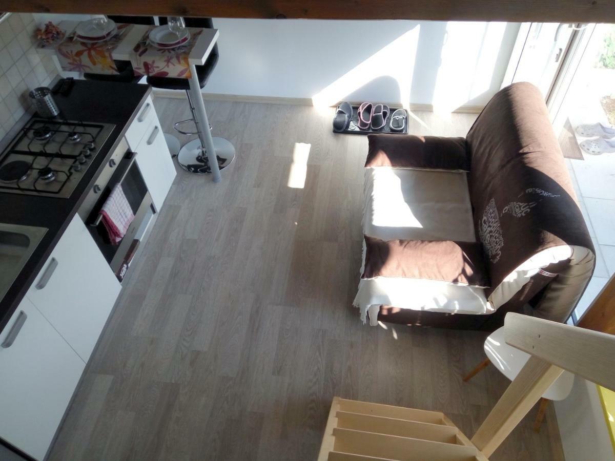 Tiny House With A Big Heart Villa โพสโตยนา ภายนอก รูปภาพ